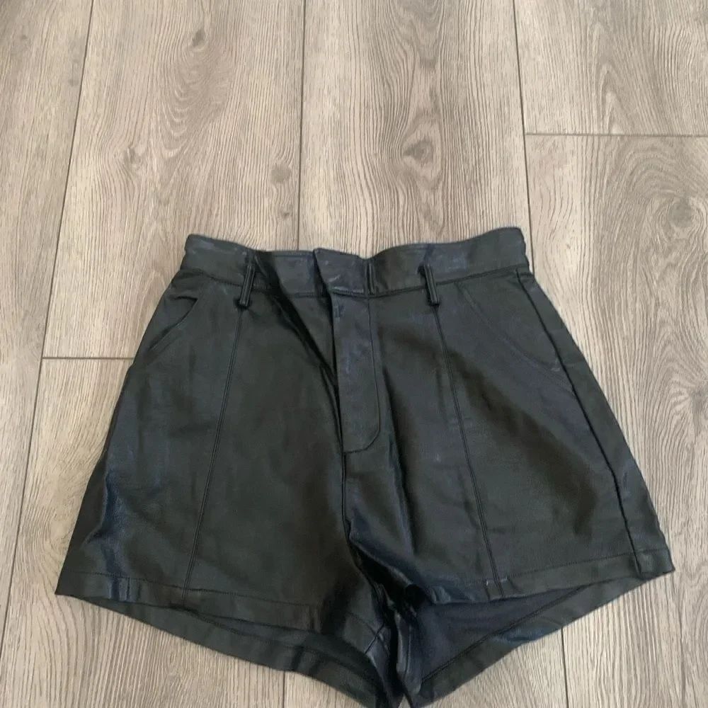 William B womans used shorts in good condition